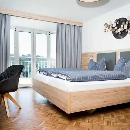 Am Haidel Johannes Breit 3*